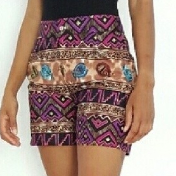 Colorful geometric shorts - Picture 4 of 4
